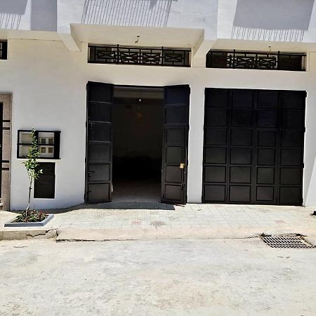 Appartement Garage Nour D'asilah free wifi Bagian luar foto